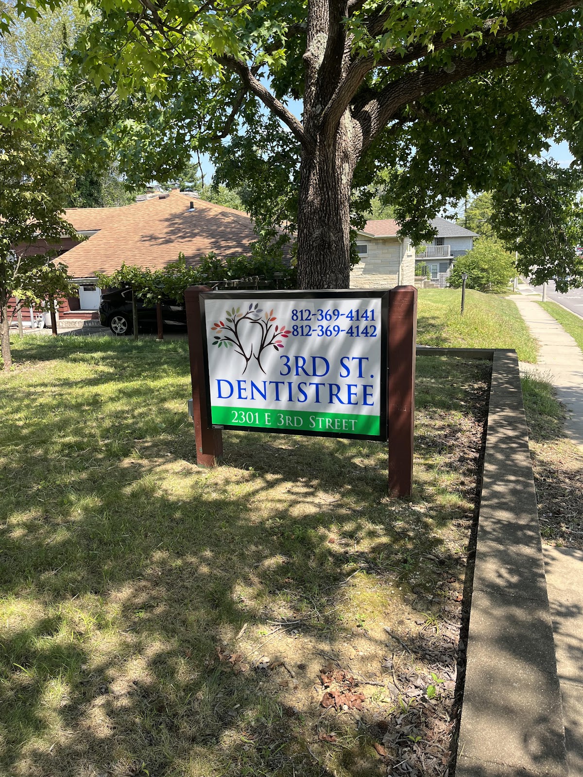 3rd St. Dentistree photo 4