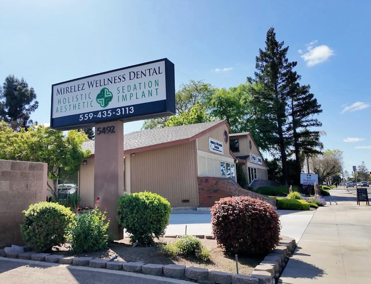 Mirelez Wellness Dental photo 3