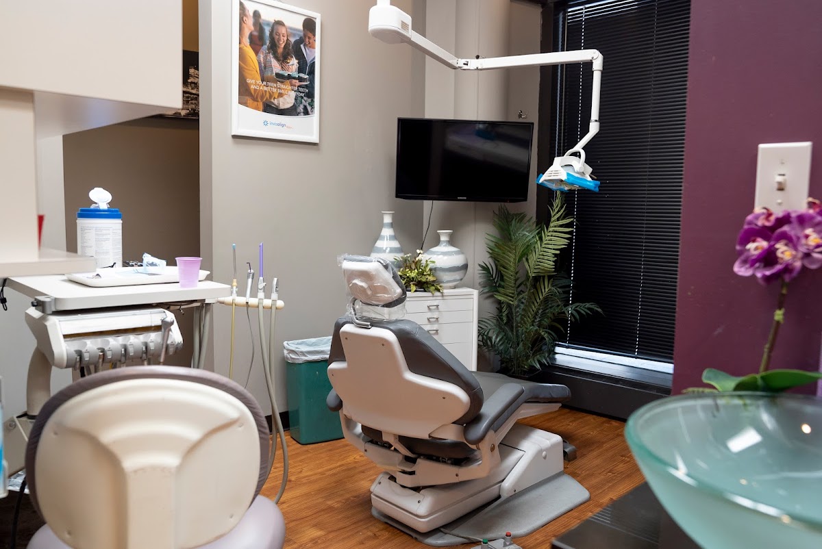 Capitol Square Dental photo 1