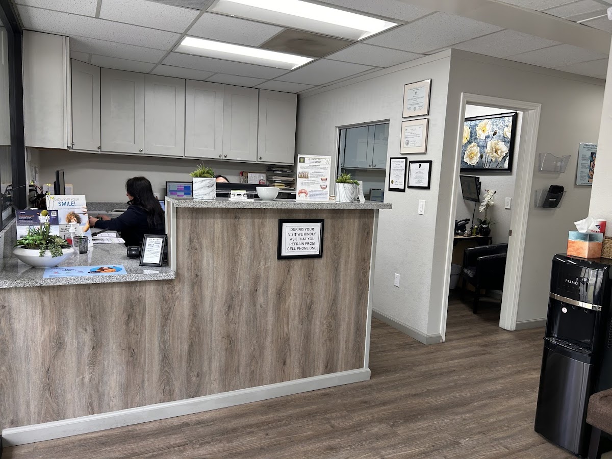 Le Dental Care Of Elk Grove photo 3