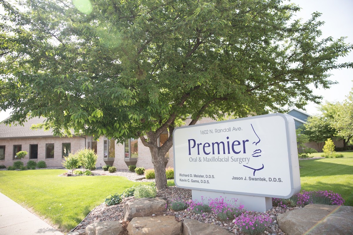 Premier Oral and Maxillofacial Surgery photo 1