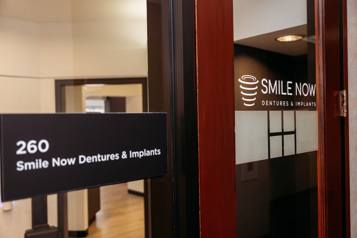 Smile Now Milwaukee Dentures and Implants photo 5
