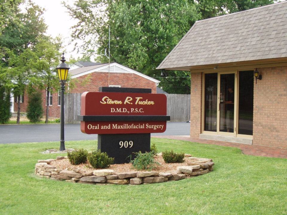 Steven R. Tucker, D.M.D., P.s.c. photo 2
