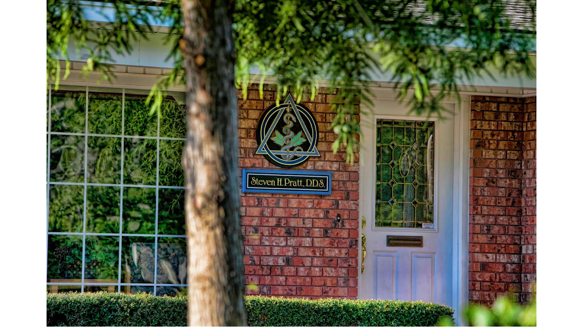 General & Implant Dentistry- Steven H. Pratt, Dds photo 1