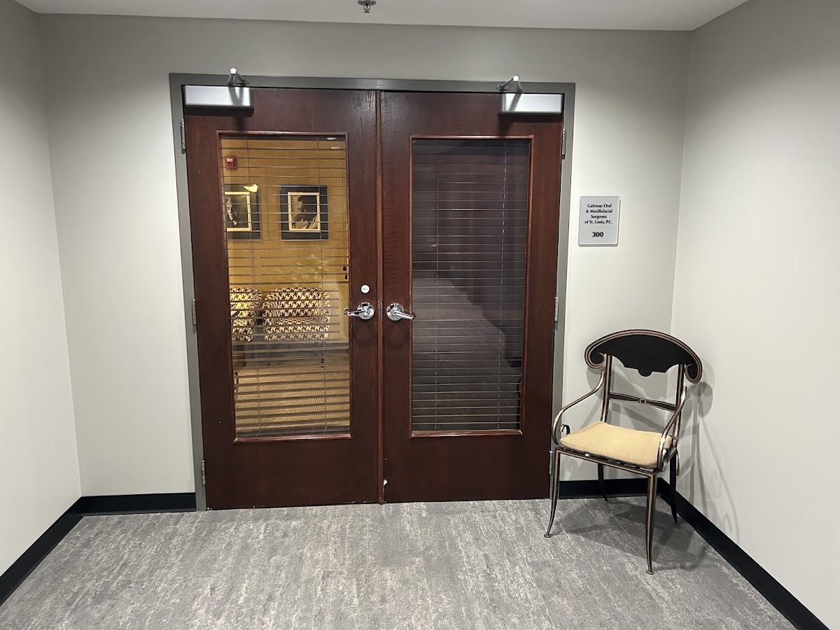 Gateway Oral & Maxillofacial Surgeons of St. Louis PC photo 2