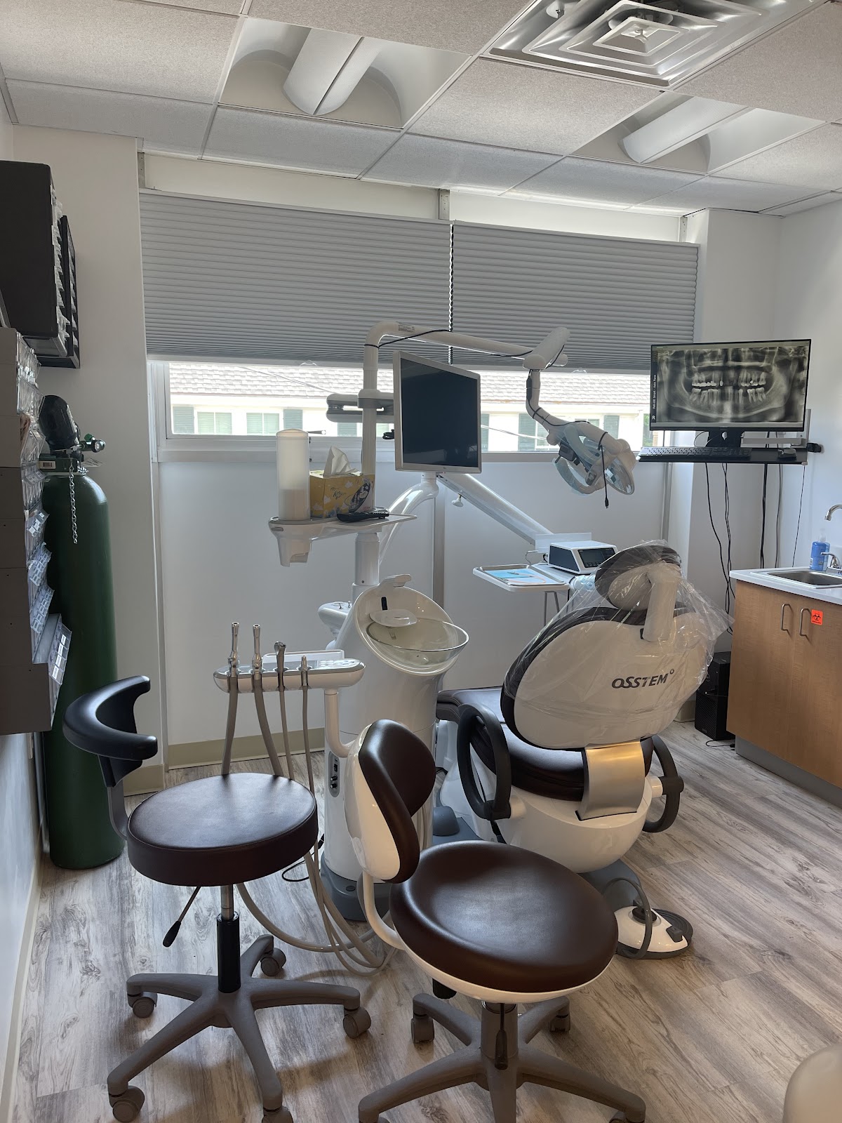 Metro Dental & Implant Studio photo 2