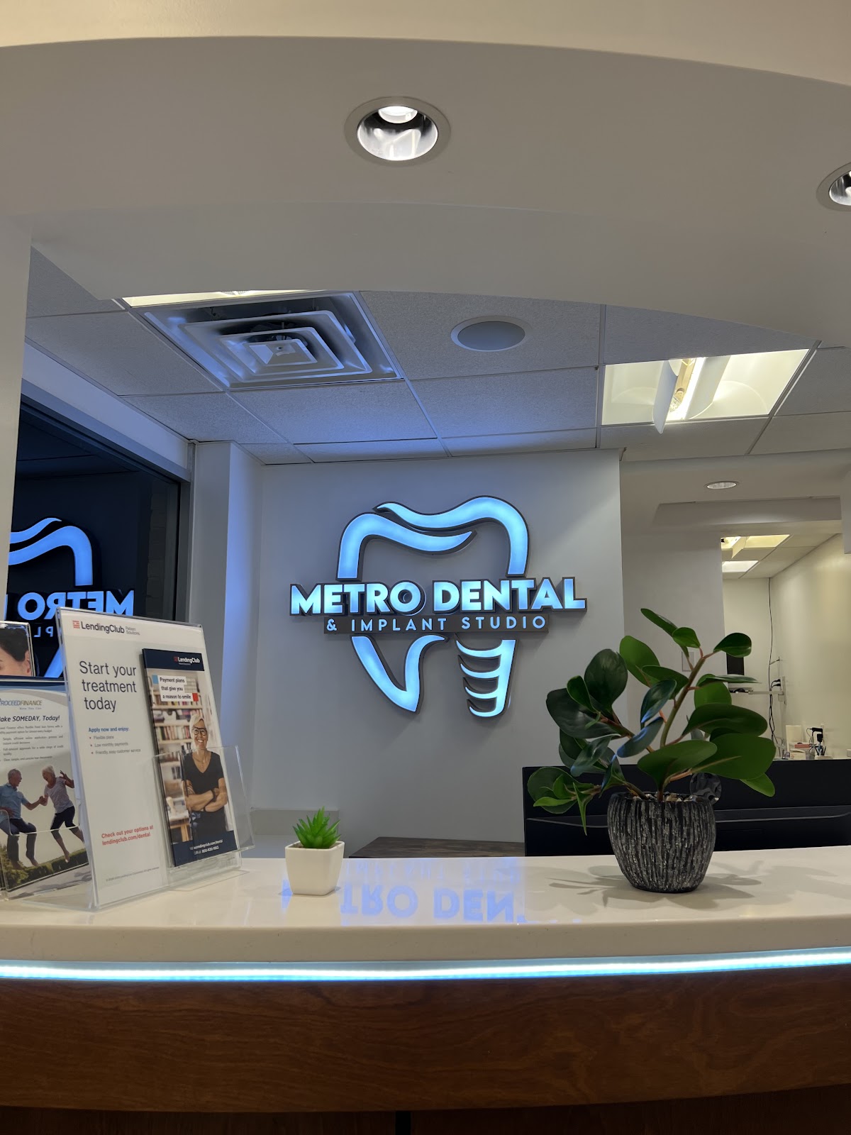 Metro Dental & Implant Studio photo 3