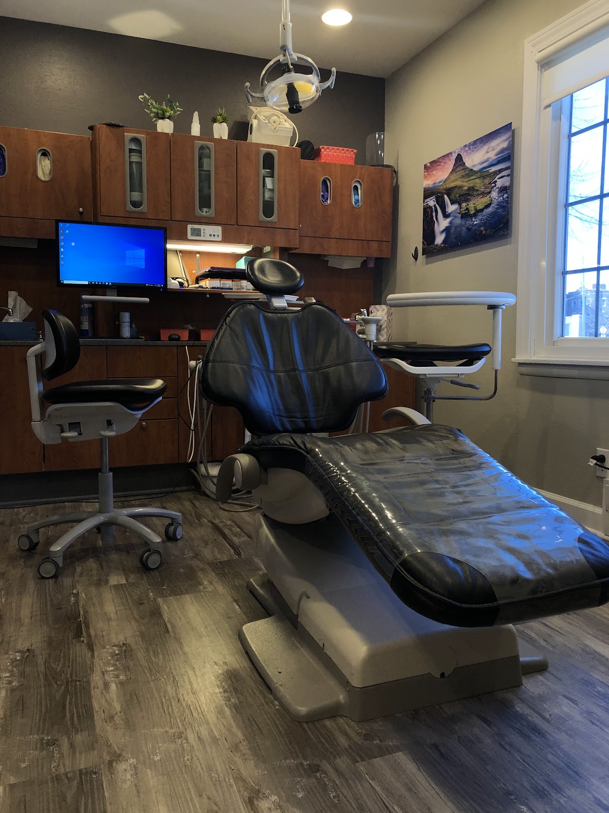 Dr. Thomas A. Kriss, DDS photo 2