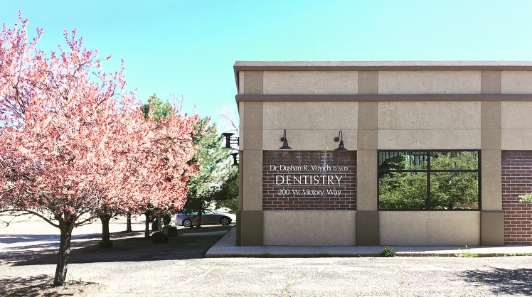 Voyich and Voyich Dental Arts photo 4