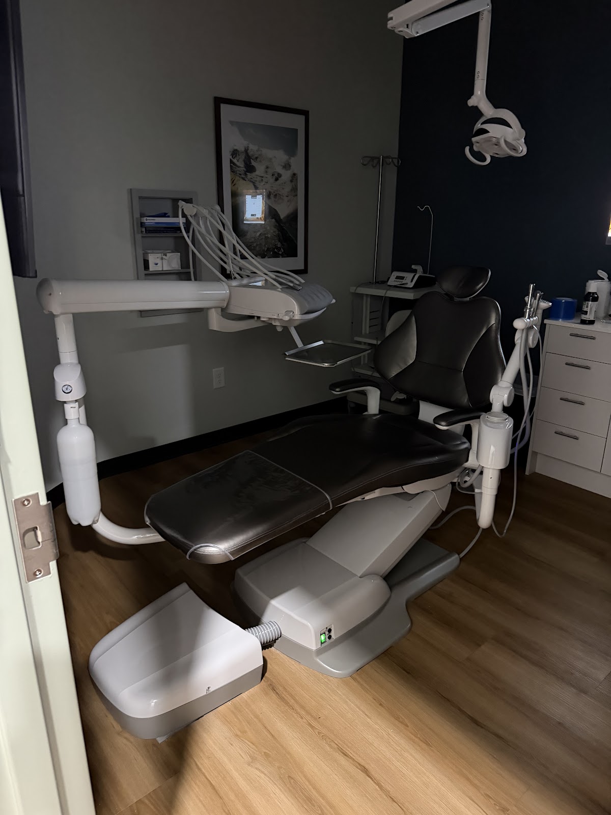 Radiant Smile Dental & Implants photo 6
