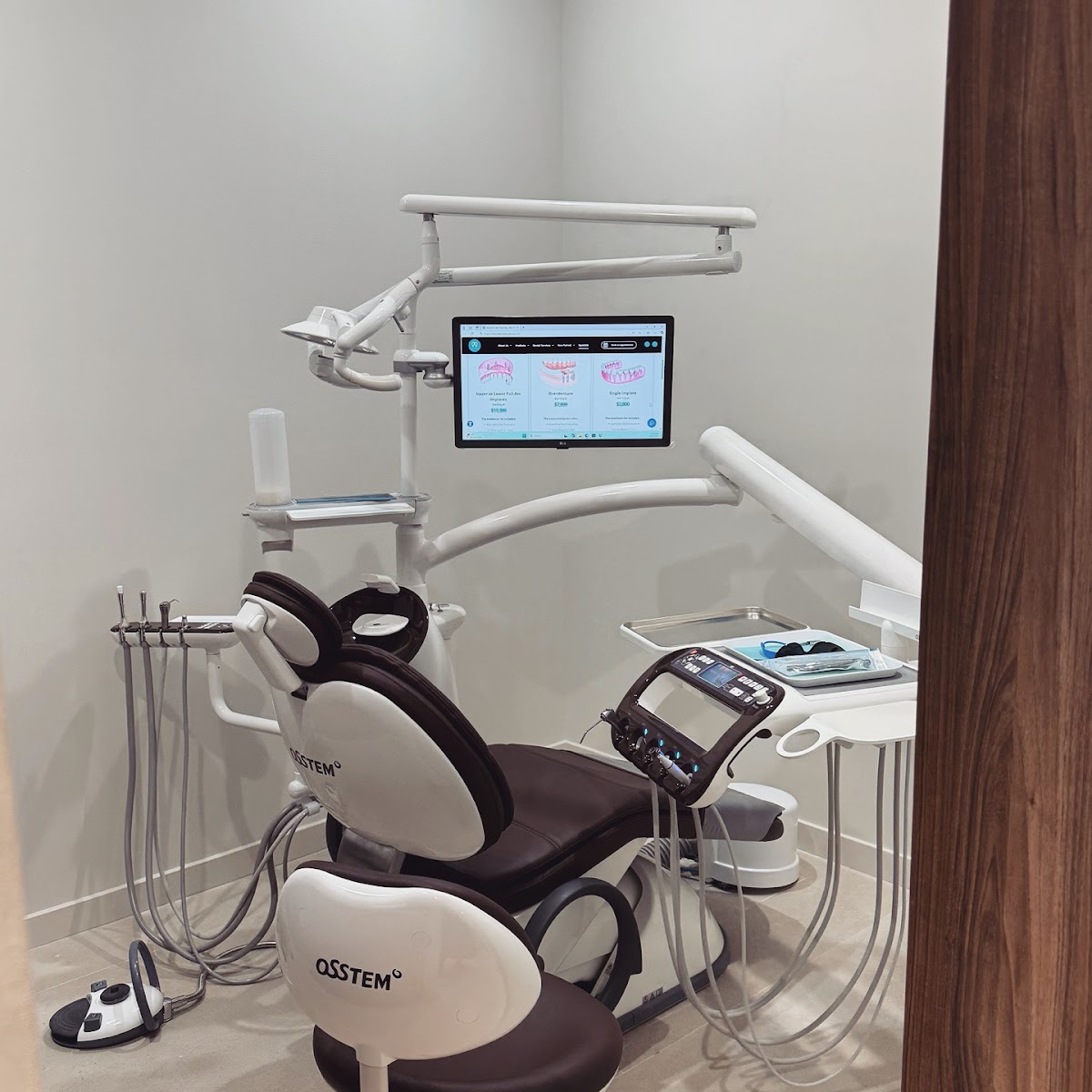Woo Dental & Implant Center - Lodi photo 3