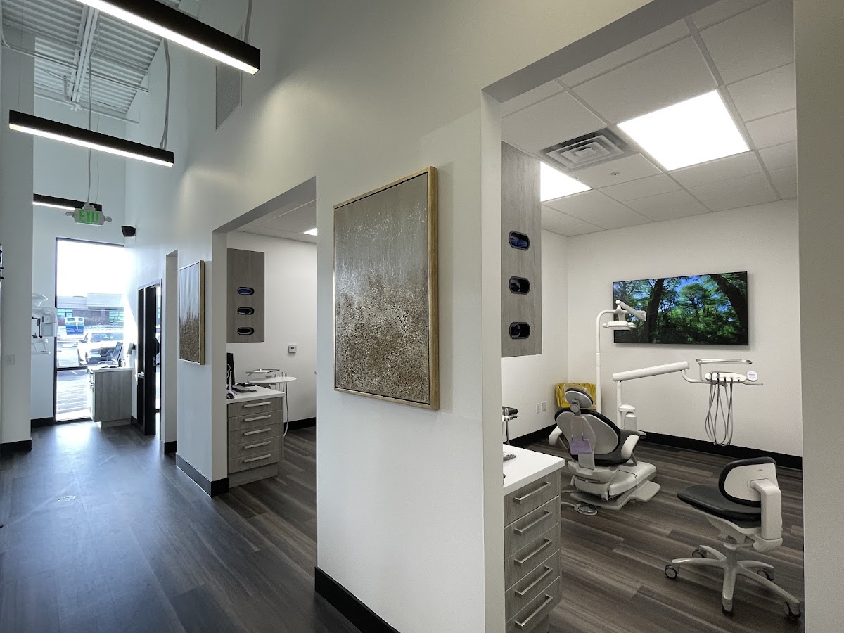 Enovaa Dental Implant Center photo 3