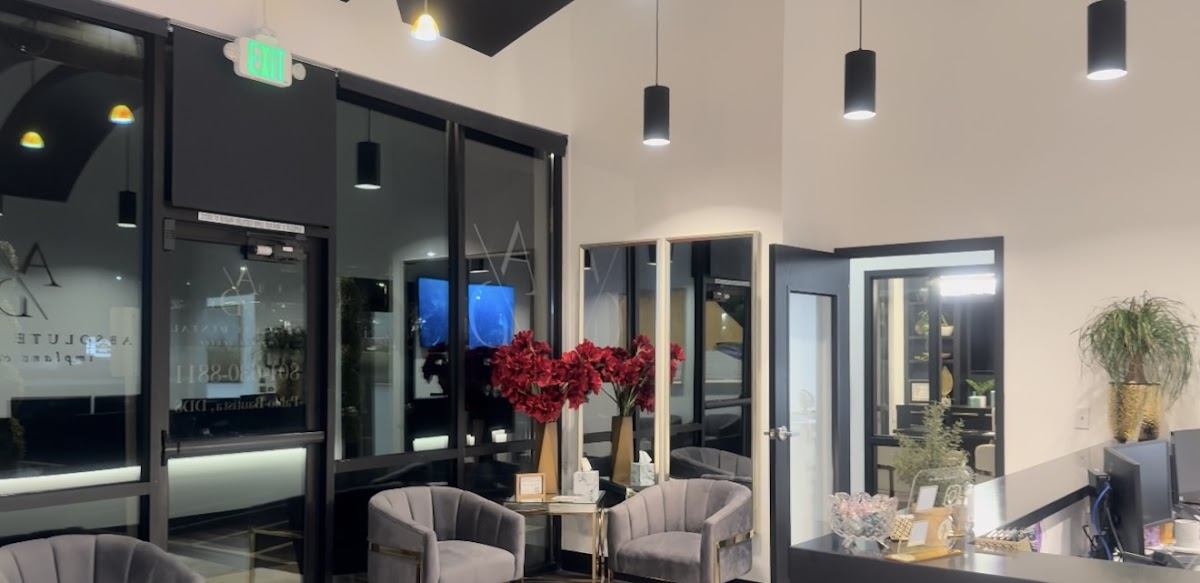 Enovaa Dental Implant Center photo 5