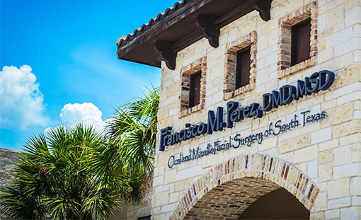 Oral And Maxillofacial Surgery Of South Texas: Perez Francisco Dmd, Msd photo 4