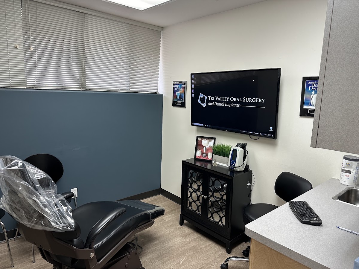 Tri Valley Oral Surgery And Dental Implants photo 1