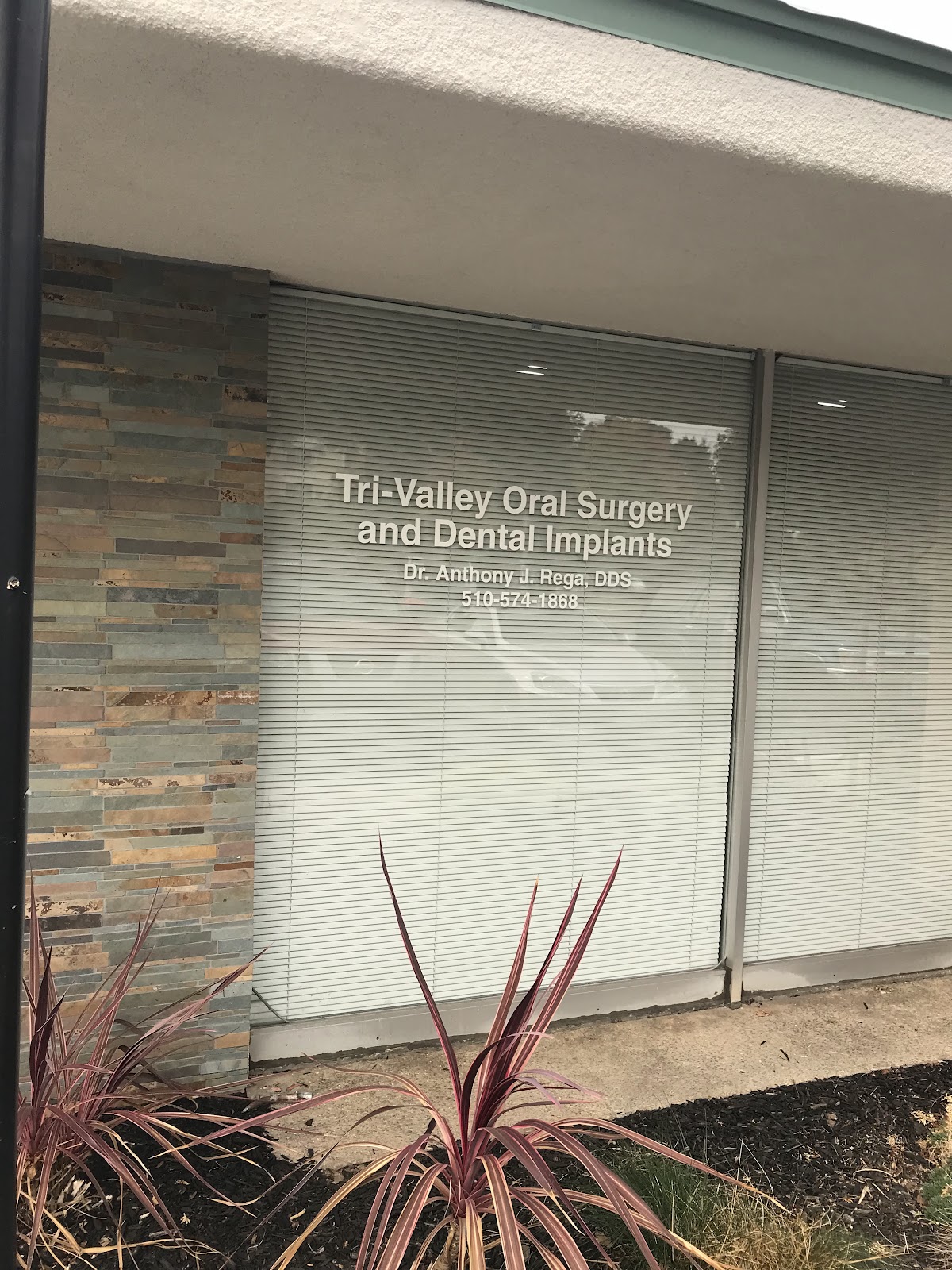 Tri Valley Oral Surgery And Dental Implants photo 6