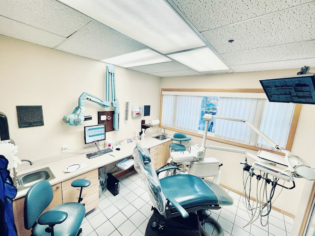 Bast Dental Clinic: John P Bast DDS photo 3