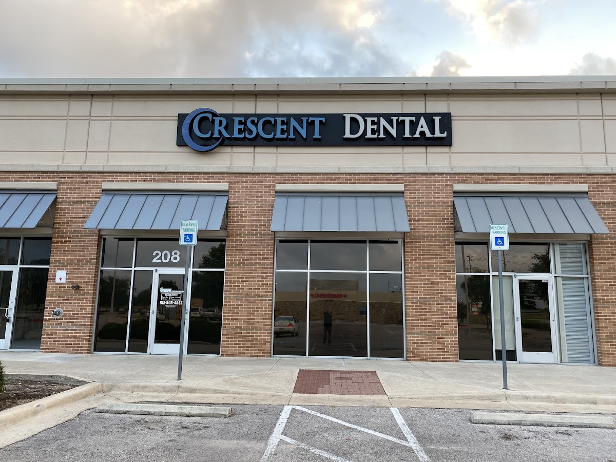 Crescent Dental & Orthodontics San Marcos photo 2
