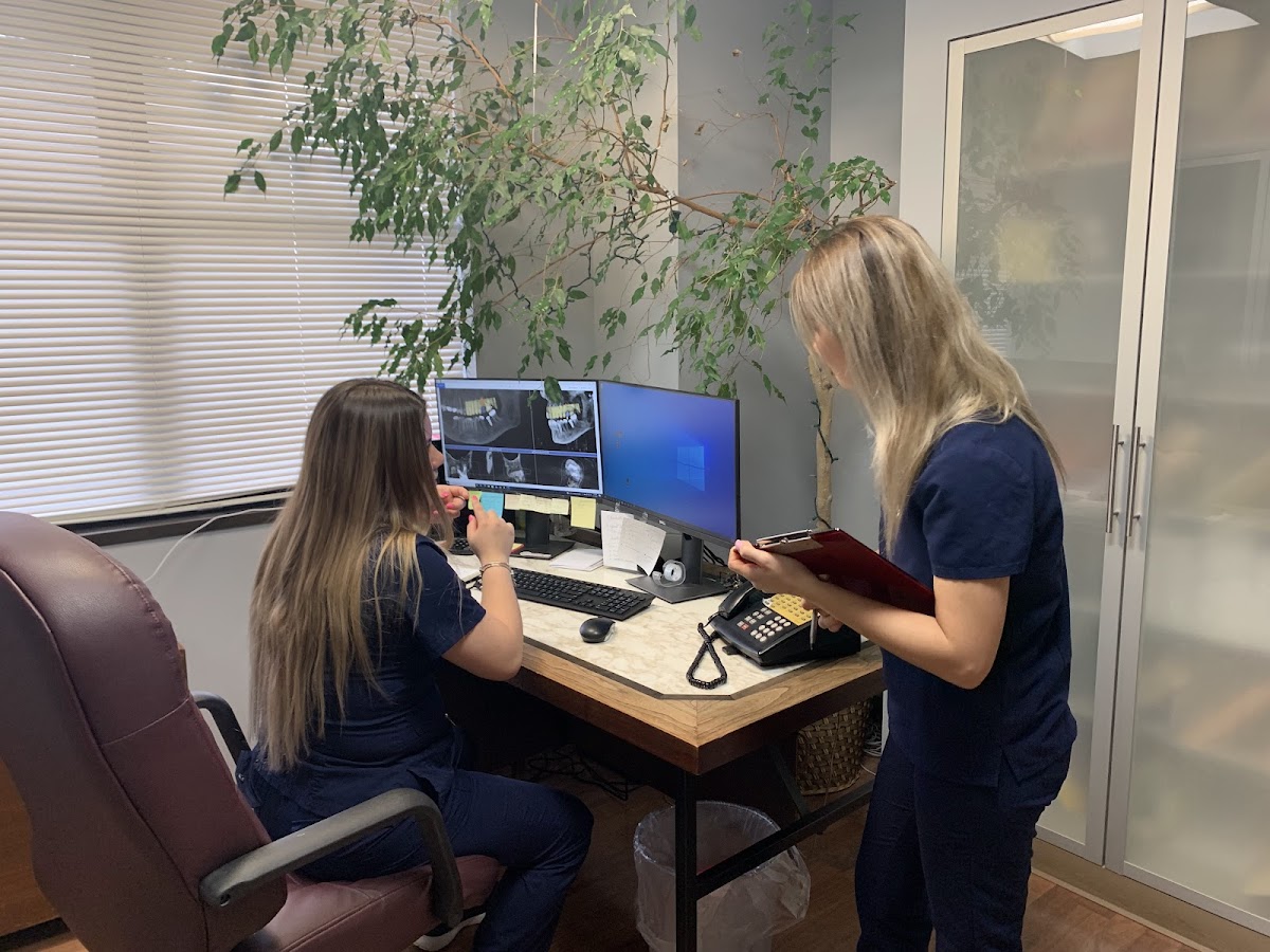Dentist in Stamford Ct - Supreme Dentist Stamford - Dental Implant Specialist and Emergency Dentist photo 5