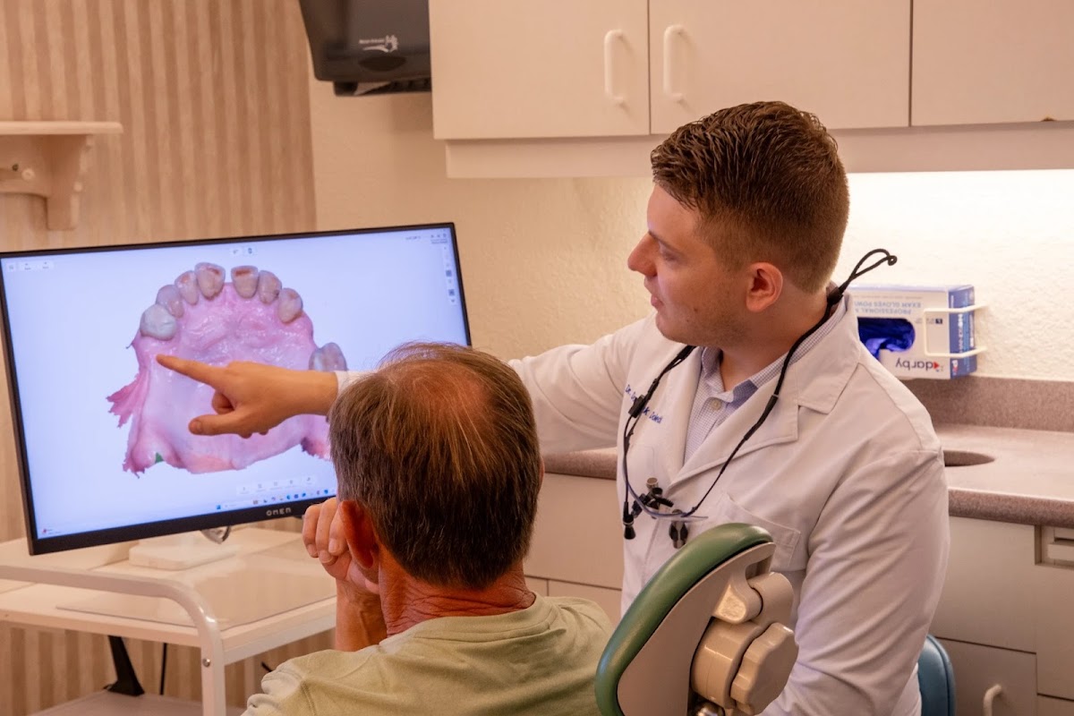 Dolecki Advanced Dentistry & Implants photo 1