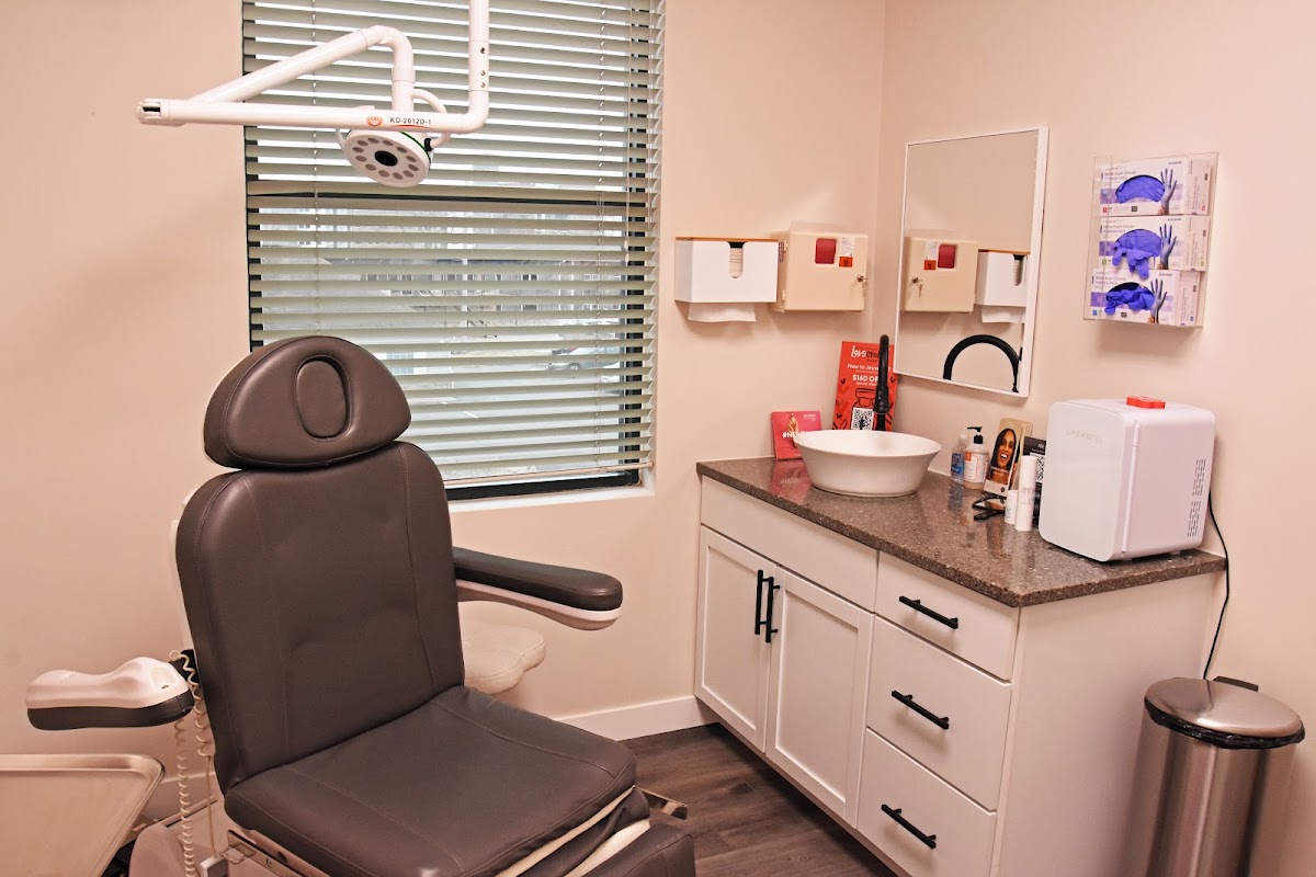 Dr. Andrews Plastic Surgery photo 6