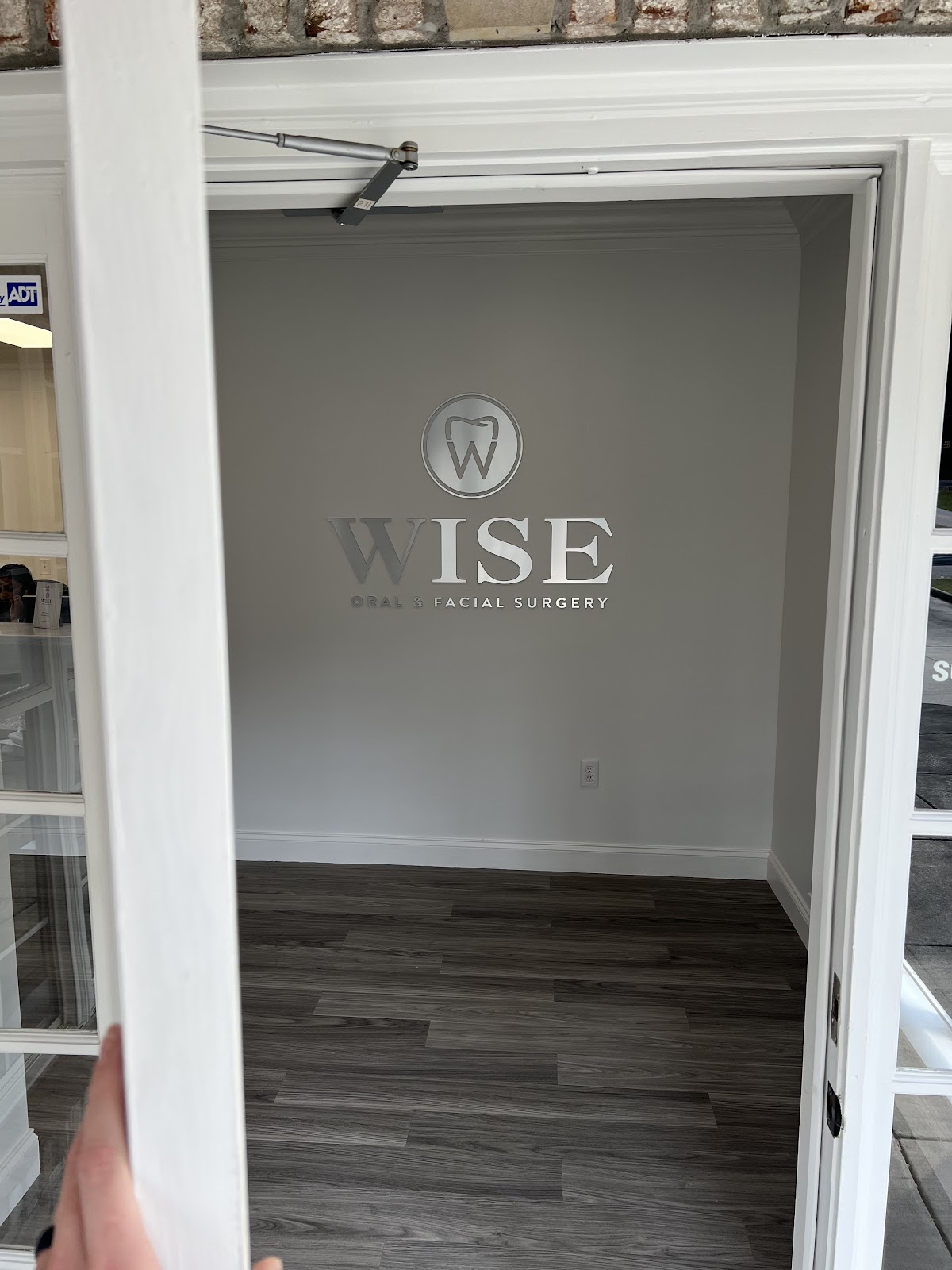 W.i.s.e Oral Surgery & Dental Implant Specialists photo 5