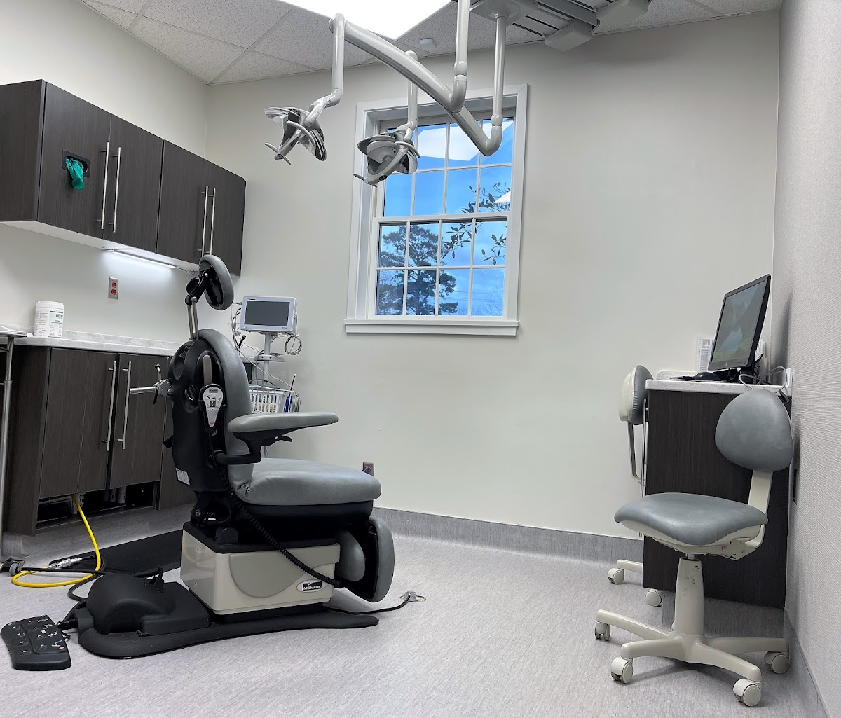 Hattiesburg Oral Surgery & Implant Center photo 2