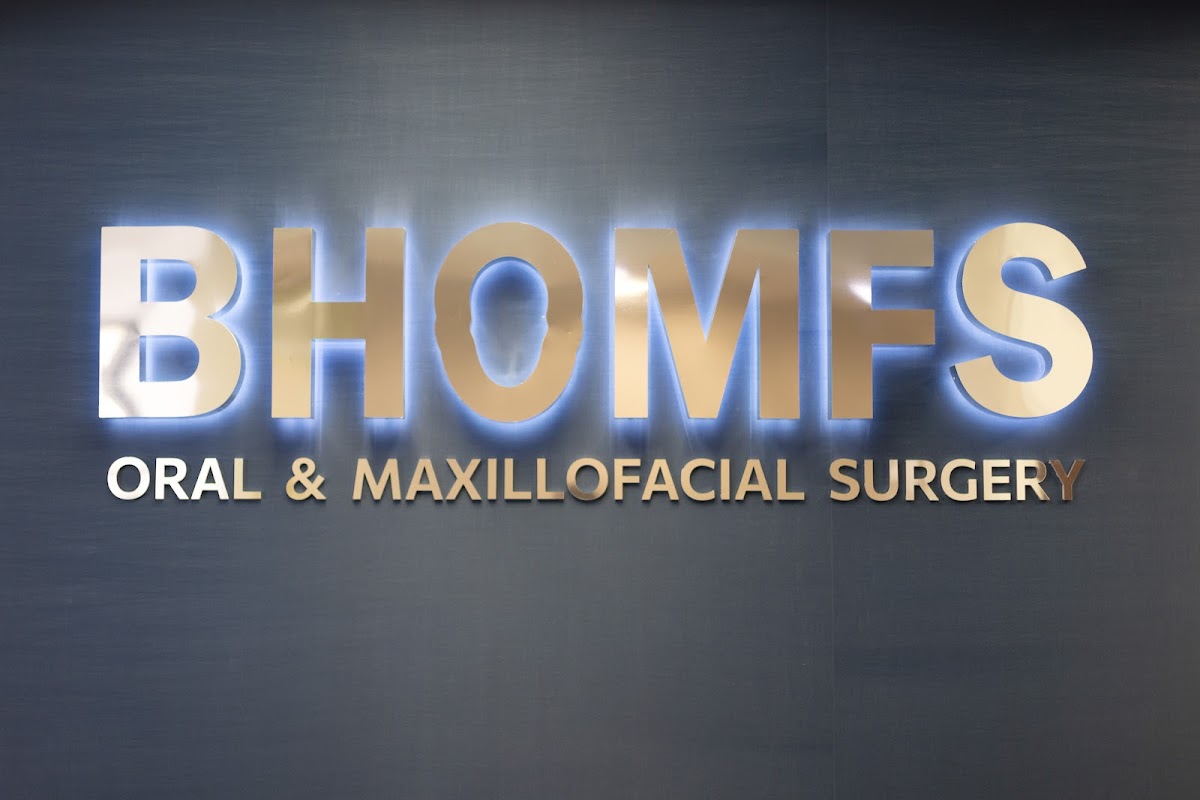 Beverly Hills Oral Maxillofacial Surgery & Dental Implants photo 6