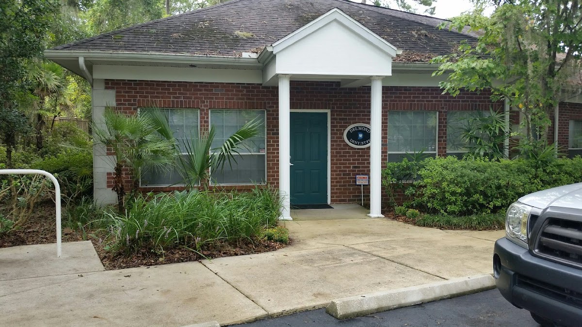Delmond Dentistry photo 1