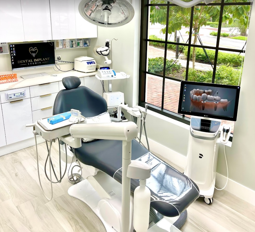 Dental Implant Studio & Cosmetic Dentistry photo 2