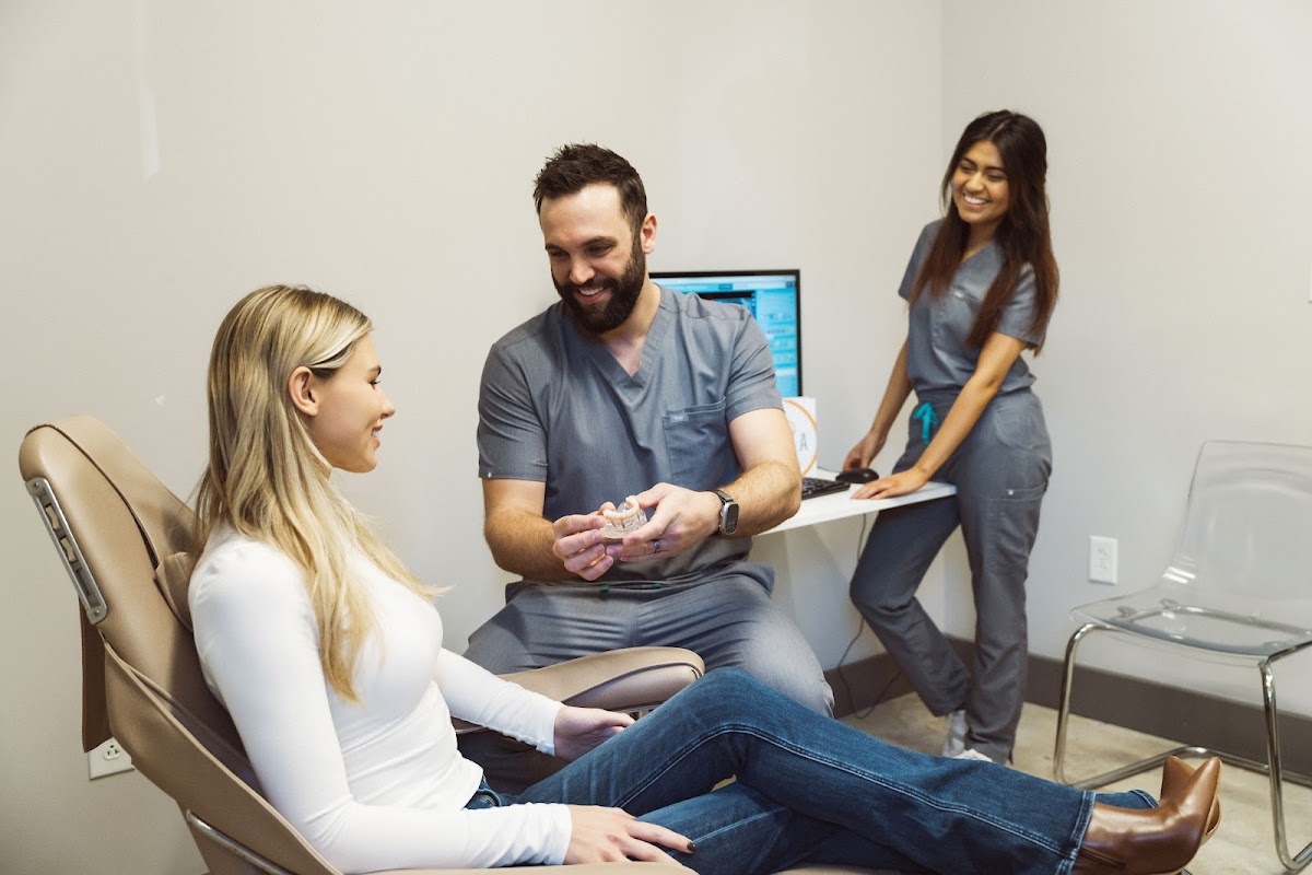 Shelbourne & Associates Oral and Facial Surgery photo 2