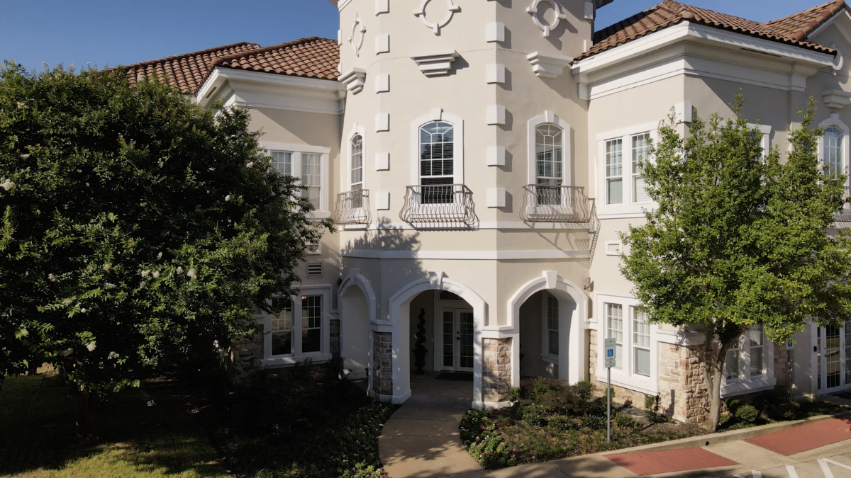 Nuvia Dental Implant Center - Dallas photo 1