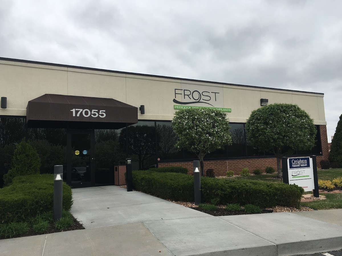 Frost Periodontics & Dental Implants photo 5