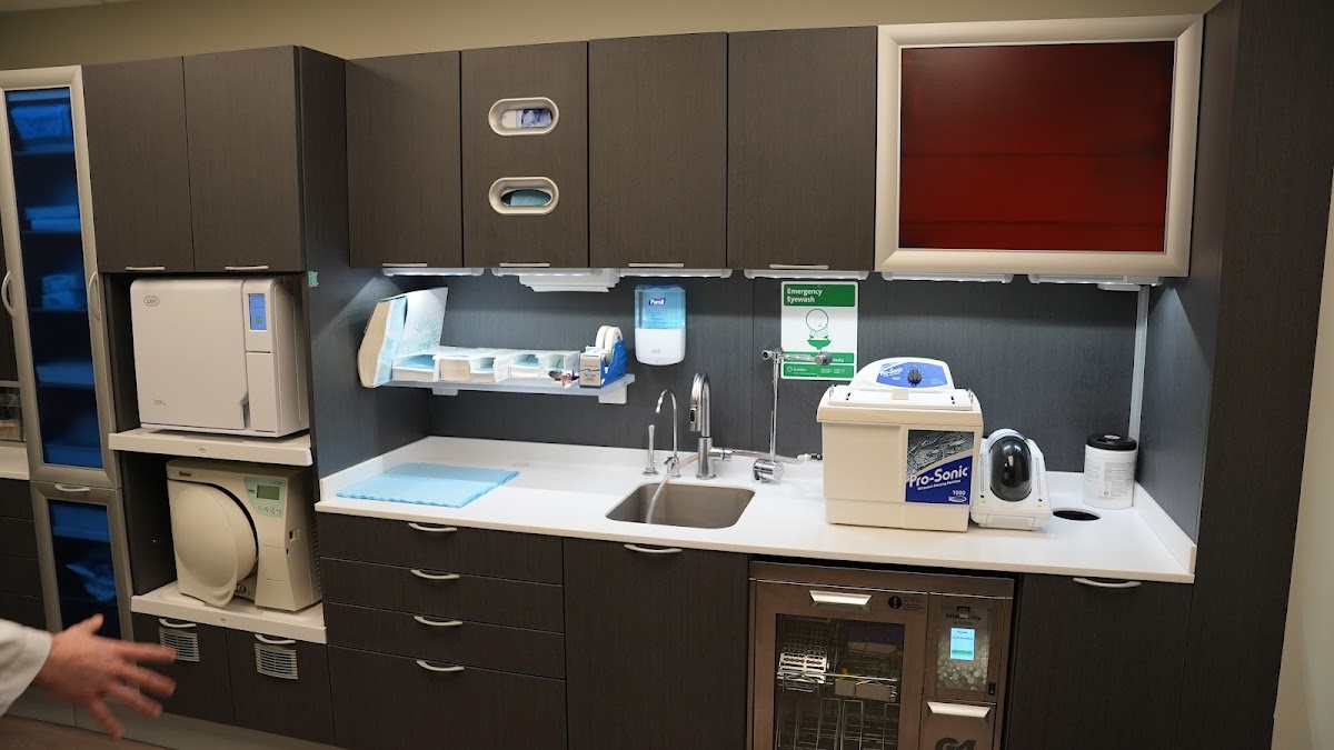Setter Periodontics and Dental Implants photo 5