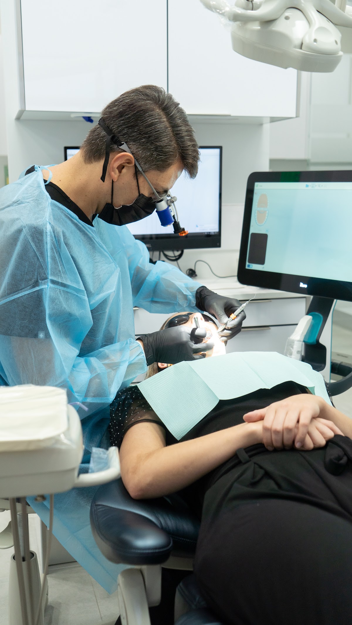 Renova Dental and Implant Center photo 3