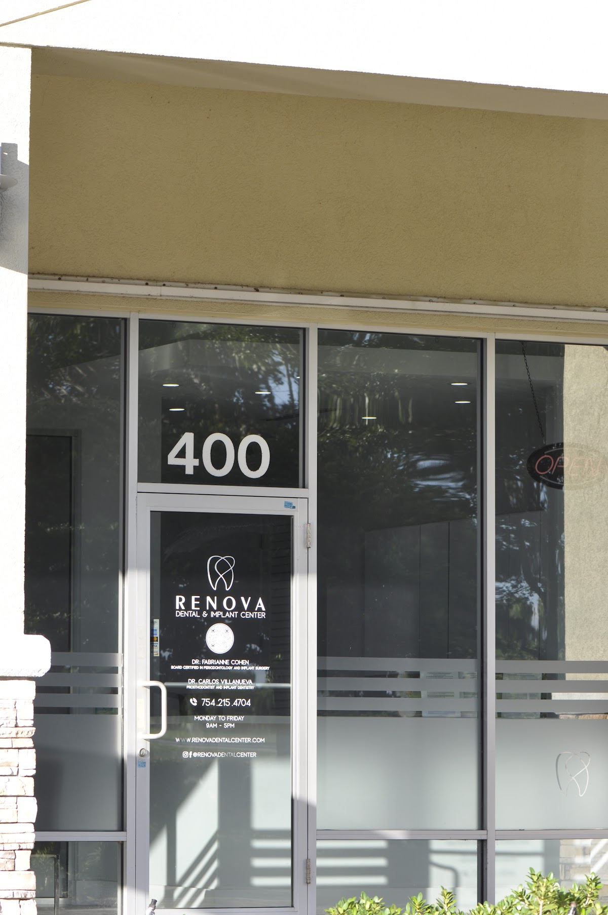Renova Dental and Implant Center photo 5