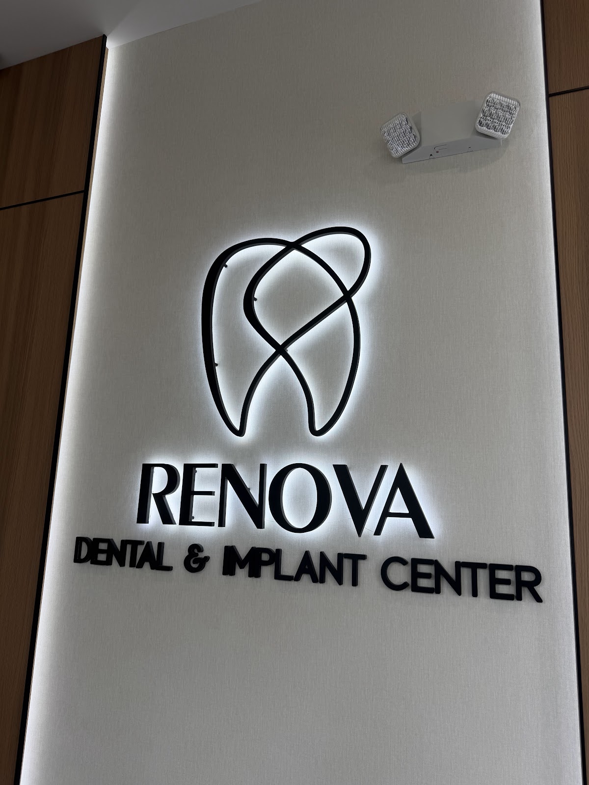Renova Dental and Implant Center photo 6