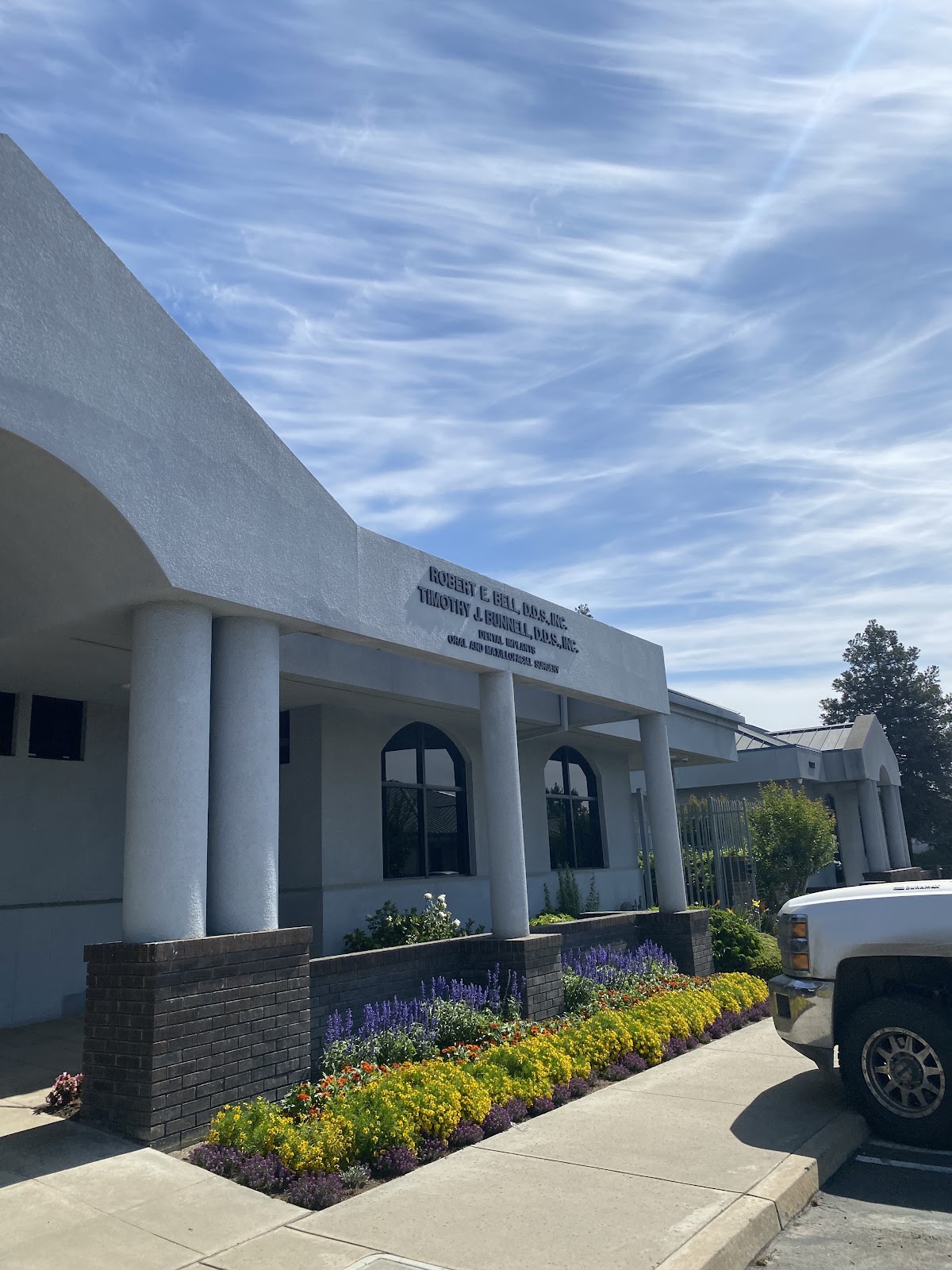 Robert E. Bell, Dds photo 2