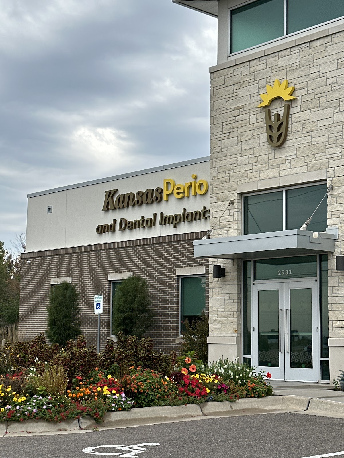 Kansas Perio & Dental Implants: Dr Jason Wagle photo 2