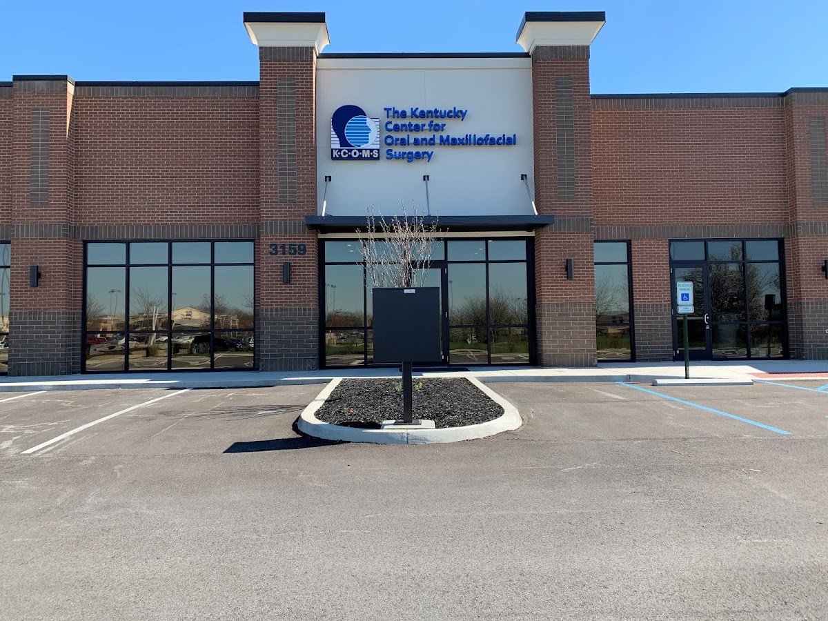 Kentucky Center for Oral and Maxillofacial Surgery photo 2