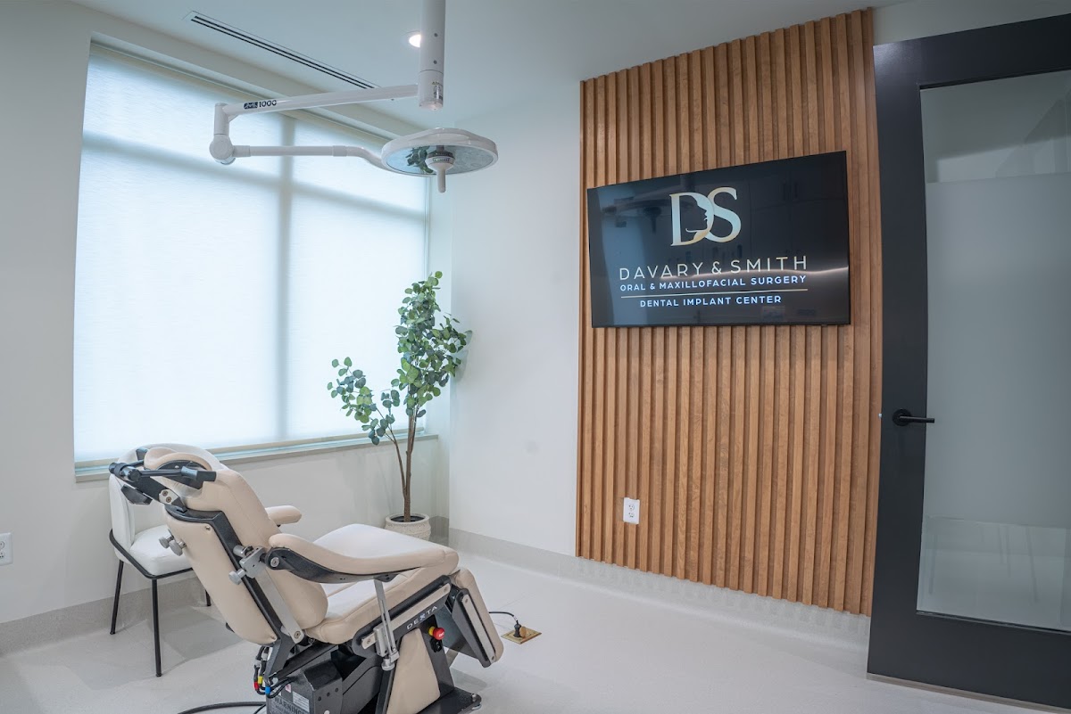 Davary & Smith Oral & Maxillofacial Surgery & Dental Implant Center photo 2