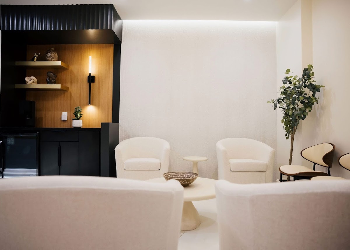 Davary & Smith Oral & Maxillofacial Surgery & Dental Implant Center photo 6