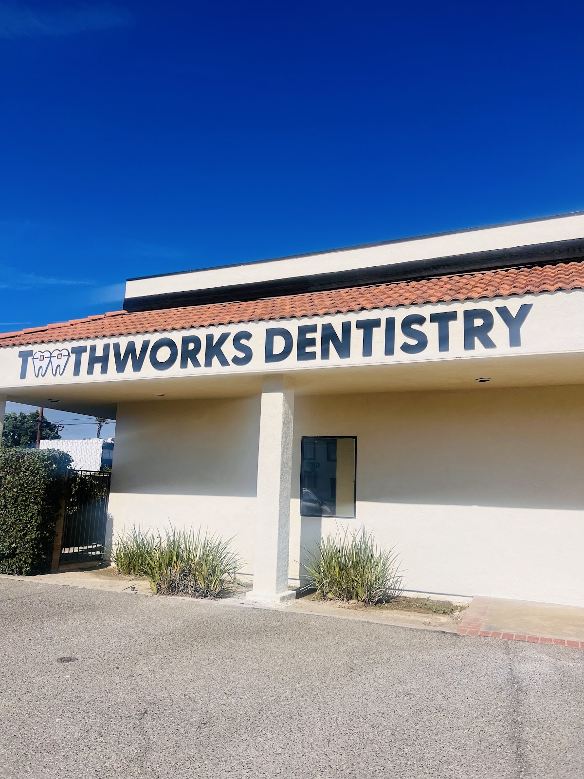 Toothworks of Bakersfield, Dentist and Orthodontist photo 3