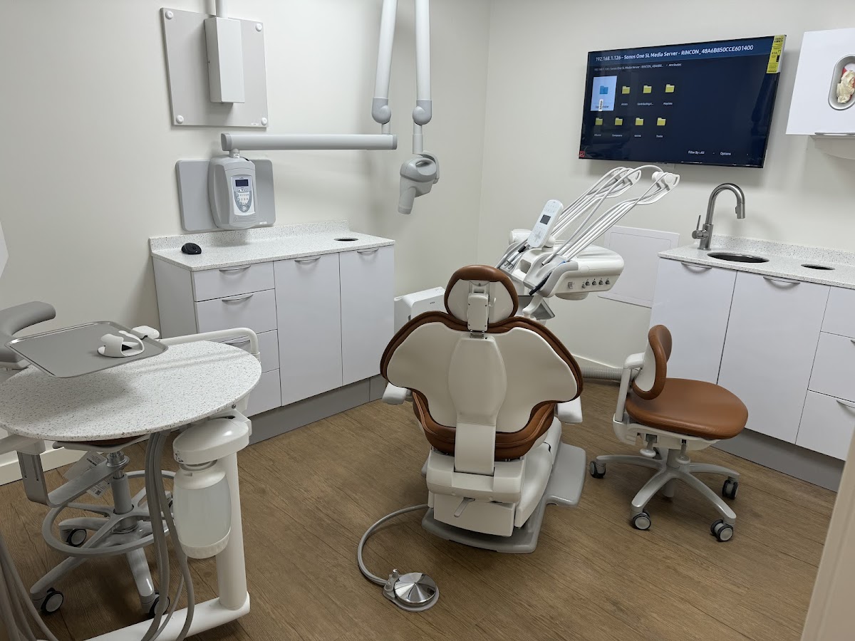 Valley Isle Dental Center/dr. Irena Todorova photo 2