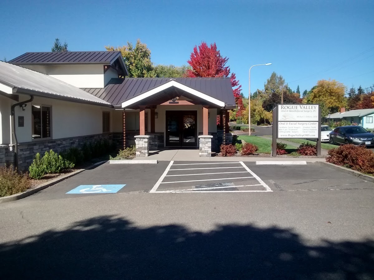 Rogue Valley Oral & Maxillofacial Surgery, PC photo 1
