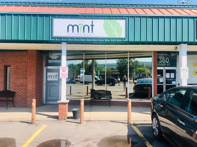 Mint Mini Dental Implants photo 1