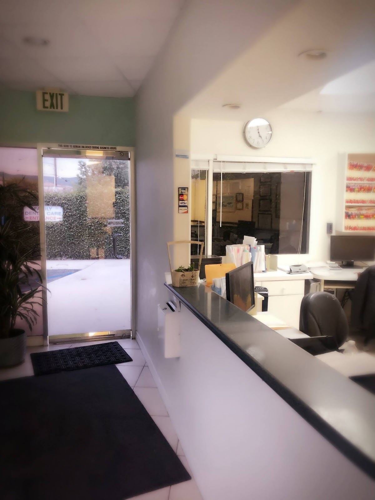 Family Dental Care - Dentist in Simi Valley photo 4