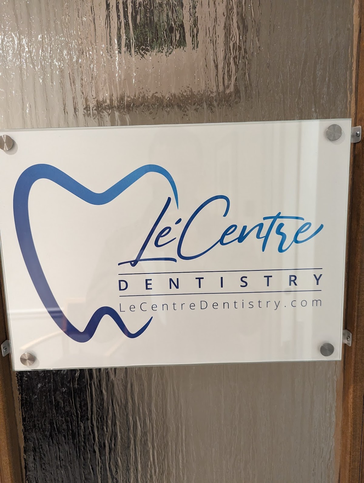 Le Centre Dentistry photo 5