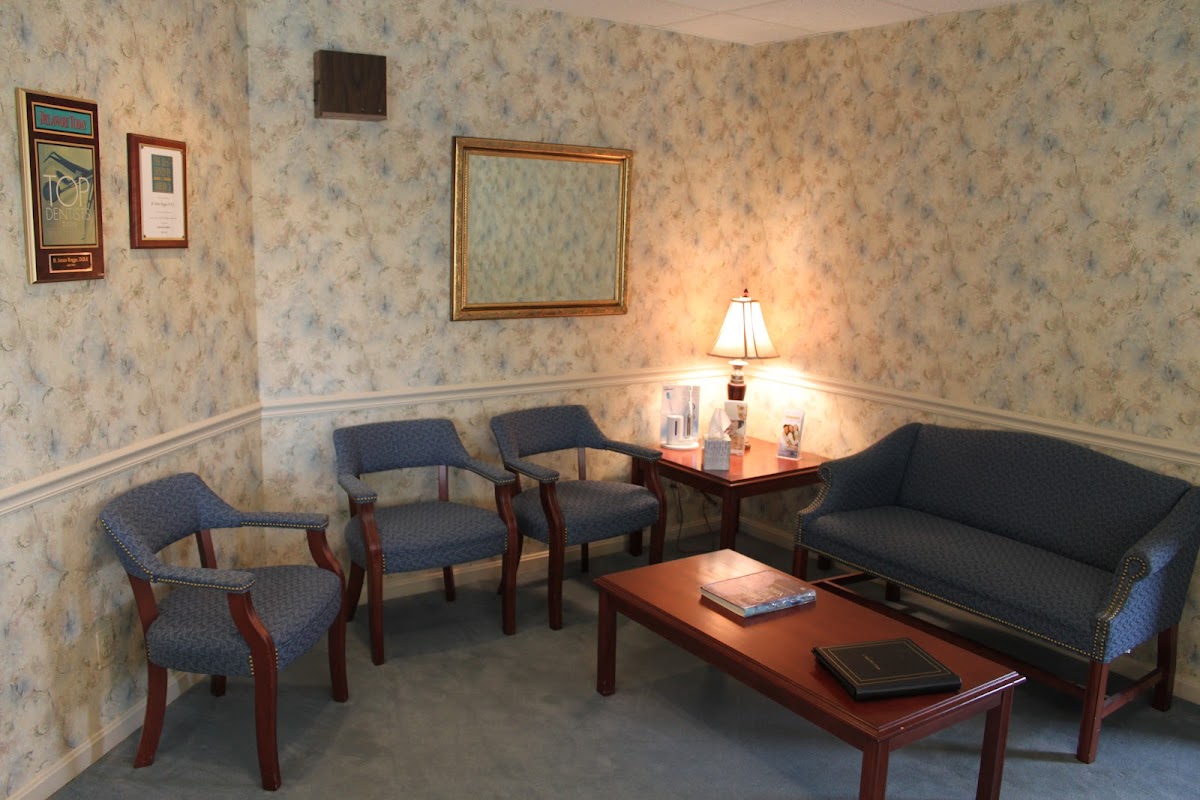 Walker Square Dental Associates - Dover Dentist photo 1
