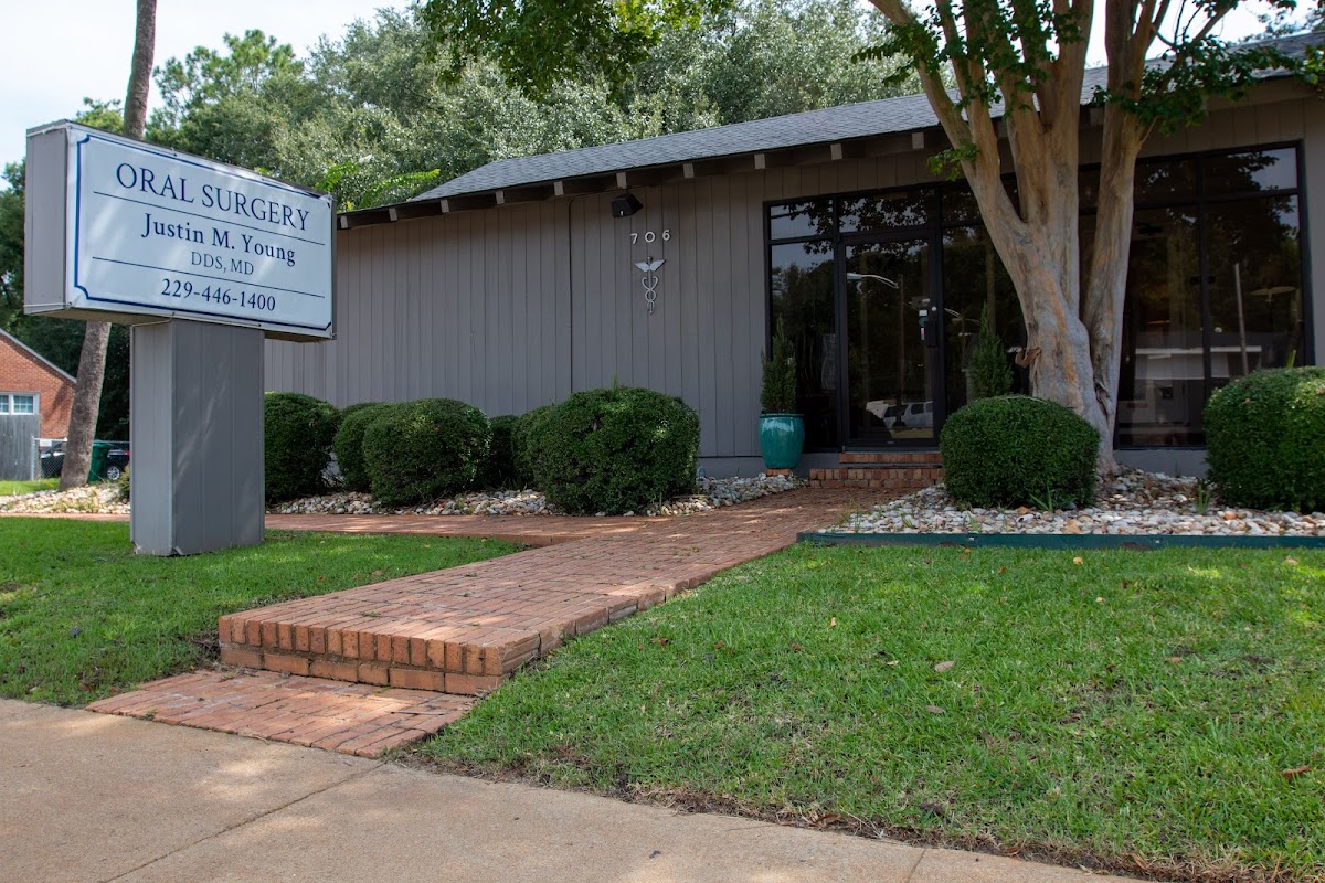 Mossy Oak Oral and Maxillofacial Surgery photo 2